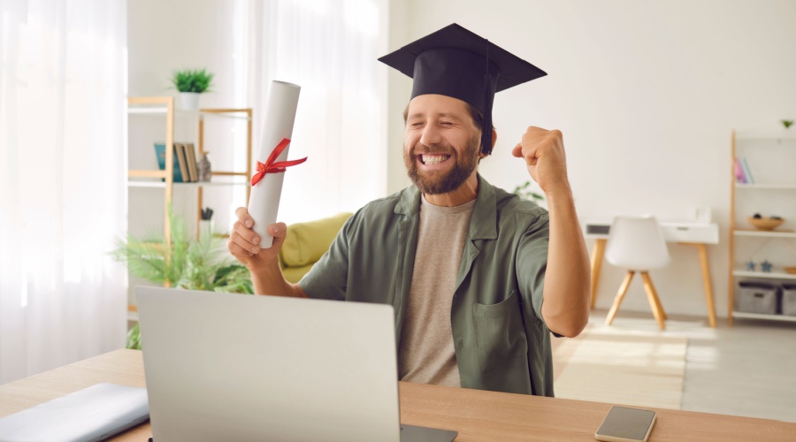 Can I do a master's in computer science online?